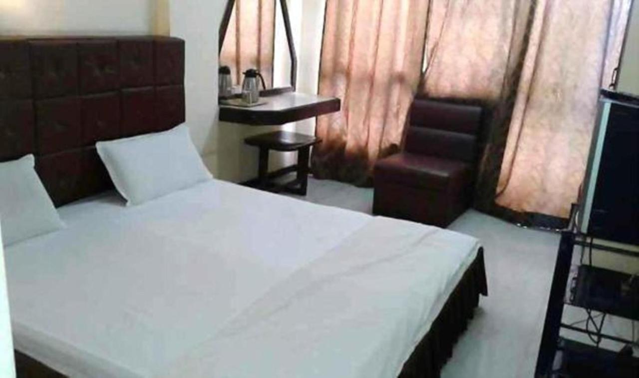 Hotel Shivalik GoldΜποπάλ Εξωτερικό φωτογραφία