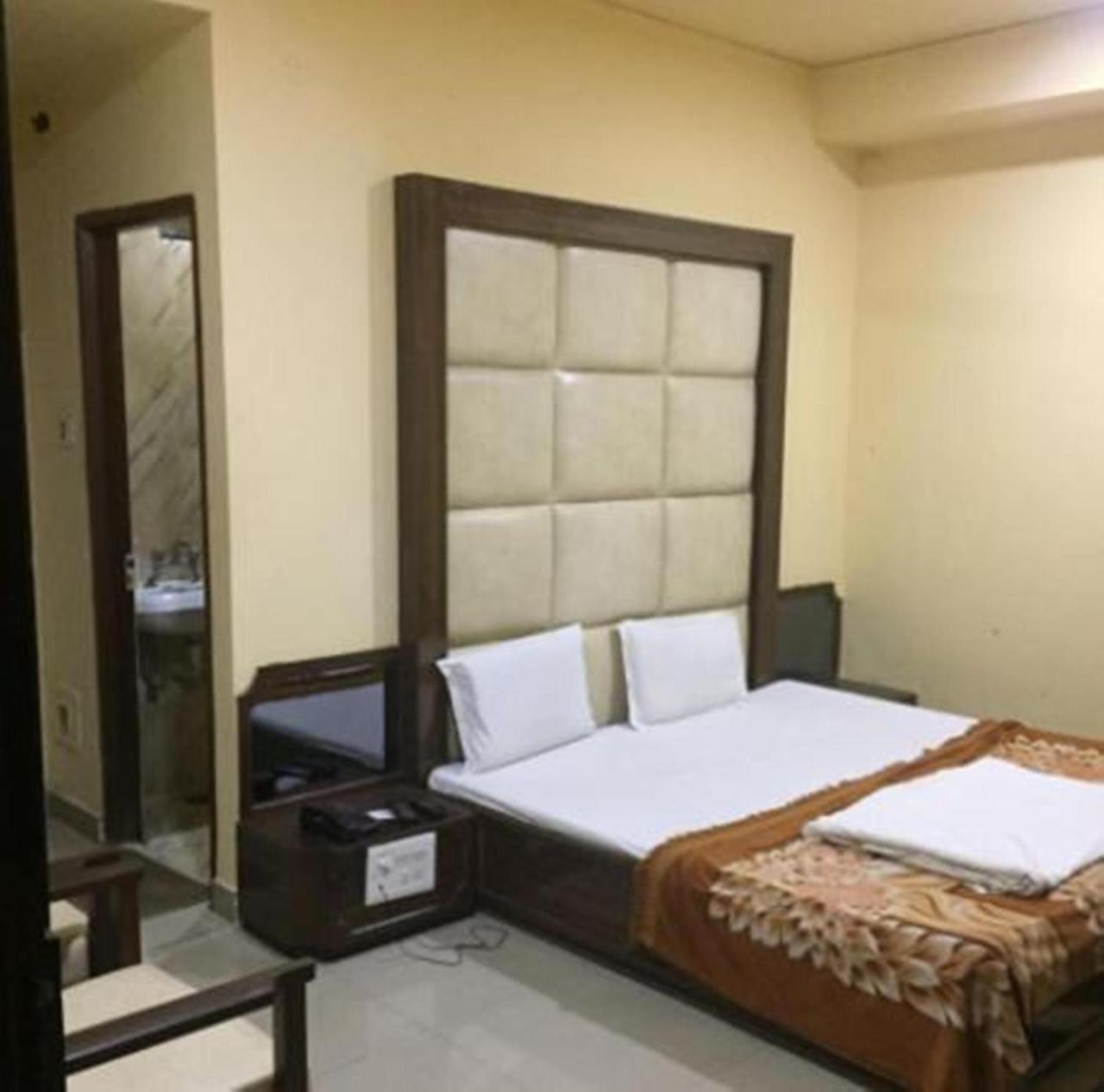 Hotel Shivalik GoldΜποπάλ Εξωτερικό φωτογραφία